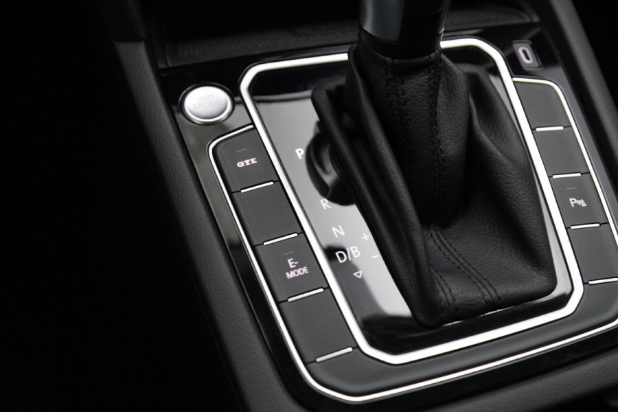Volkswagen Passat Variant 1.4 TSI 214 PK PHEV GTE BNS, Adap. Cruise Control, Matrix-LED, Leder, Stoelverwarming
