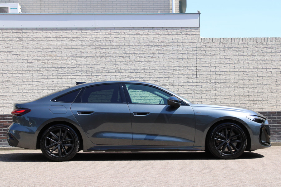 Audi A5 Limousine 2.0 e-hybrid quattro S edition | Trekhaak | Origineel NL |  Stoelverwarming | Elek. achterklep