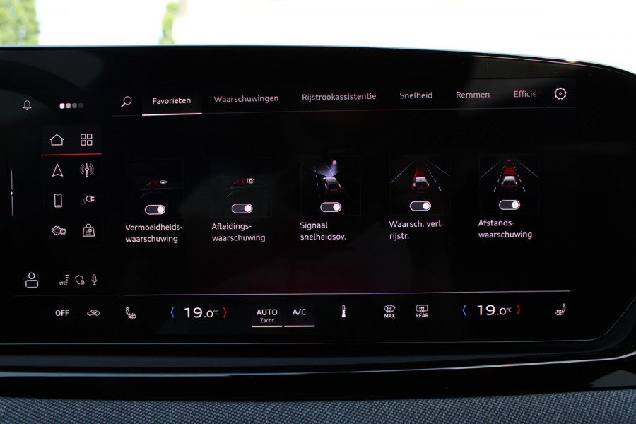 Audi A5 Limousine 2.0 e-hybrid quattro S edition | Trekhaak | Origineel NL |  Stoelverwarming | Elek. achterklep