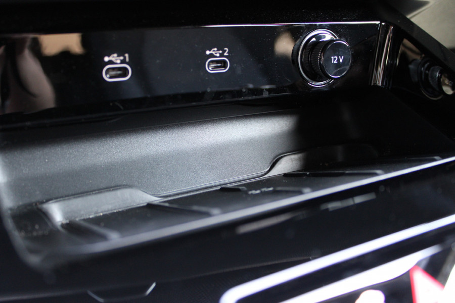Audi A5 Limousine 2.0 e-hybrid quattro S edition | Trekhaak | Origineel NL |  Stoelverwarming | Elek. achterklep