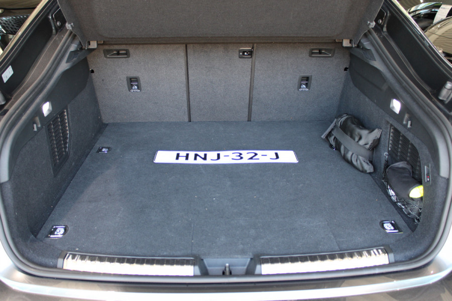 Audi A5 Limousine 2.0 e-hybrid quattro S edition | Trekhaak | Origineel NL |  Stoelverwarming | Elek. achterklep