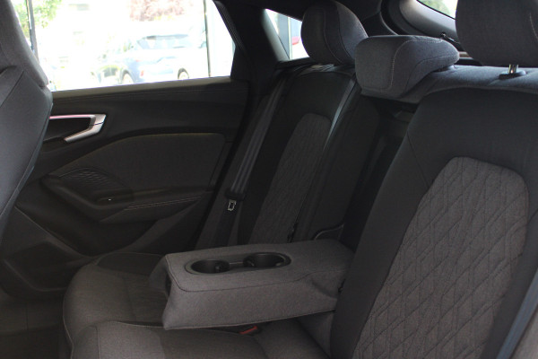 Audi A5 Limousine 2.0 e-hybrid quattro S edition | Trekhaak | Origineel NL |  Stoelverwarming | Elek. achterklep