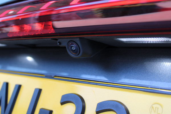 Audi A5 Limousine 2.0 e-hybrid quattro S edition | Trekhaak | Origineel NL |  Stoelverwarming | Elek. achterklep