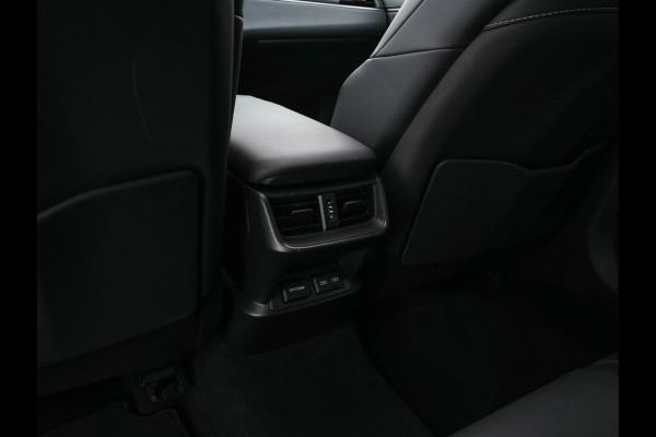 Lexus ES 300h Business Line (INCL-BTW) Aut. *PANO | LEATHER | FULL-LED | ADAPTIVE-CRUISE | BLINDSPOT | KEYLESS | CAMERA | HEATED-COMFORTSEATS | NAVI-FULLMAP | PRIVACY-GLASS | SHIFTPADDLES | ECC | PDC | 19''ALU*