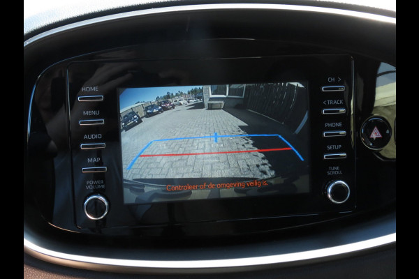 Toyota Aygo X 1.0 VVT-i MT Play 1e EIGENAAR | ORIGINEEL NEDERLANDS | ACHTERUITRIJCAMERA | ADAPTIVE CRUISE | DAB+ RADIO |