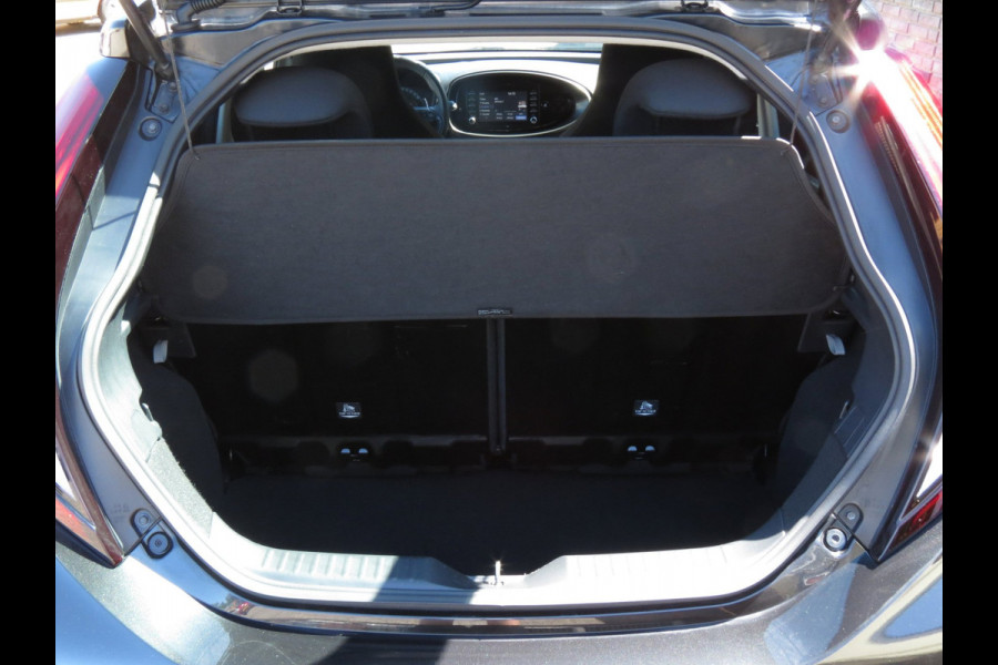 Toyota Aygo X 1.0 VVT-i MT Play 1e EIGENAAR | ORIGINEEL NEDERLANDS | ACHTERUITRIJCAMERA | ADAPTIVE CRUISE | DAB+ RADIO |