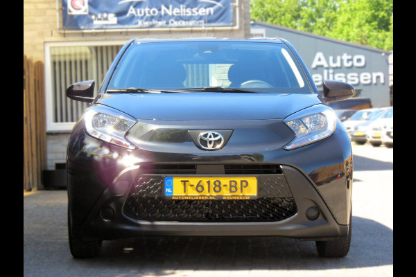 Toyota Aygo X 1.0 VVT-i MT Play 1e EIGENAAR | ORIGINEEL NEDERLANDS | ACHTERUITRIJCAMERA | ADAPTIVE CRUISE | DAB+ RADIO |