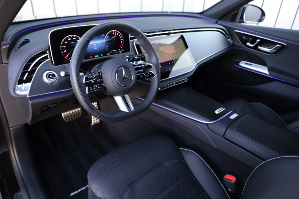 Mercedes-Benz E-Klasse Estate 300e AMG | 313PK | Keyless-go | Sfeerverlichting | Stoelkoeling | Distronic | Digital-light | Memory | Stuurwielverw. | 2