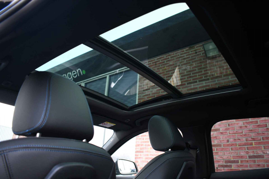 BMW 1-serie 120 M-Sport Pano ACC 360 HUD Shadowline 18inch