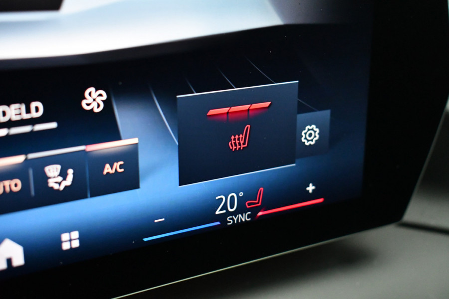 BMW 1-serie 120 M-Sport Pano ACC 360 HUD Shadowline 18inch
