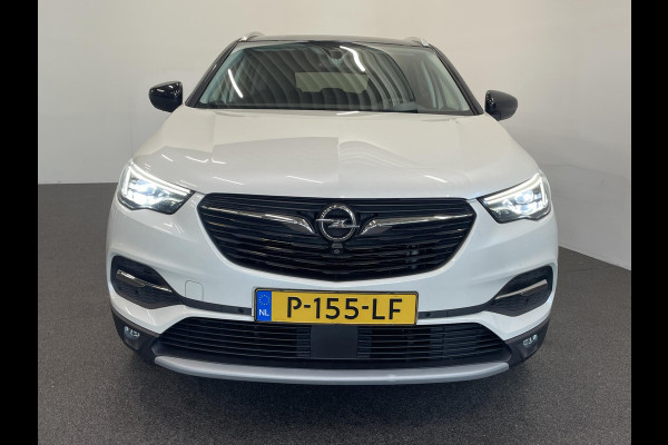 Opel Grandland X 1.2 Turbo Ultimate Trekhaak Leder Stoelventilatie Camera Navigatie Stoelverwarming Voor en Achter DENON Audio Cruise Control LED Koplampen Keyless Entry Stuurwielverwarming 19 Inch
