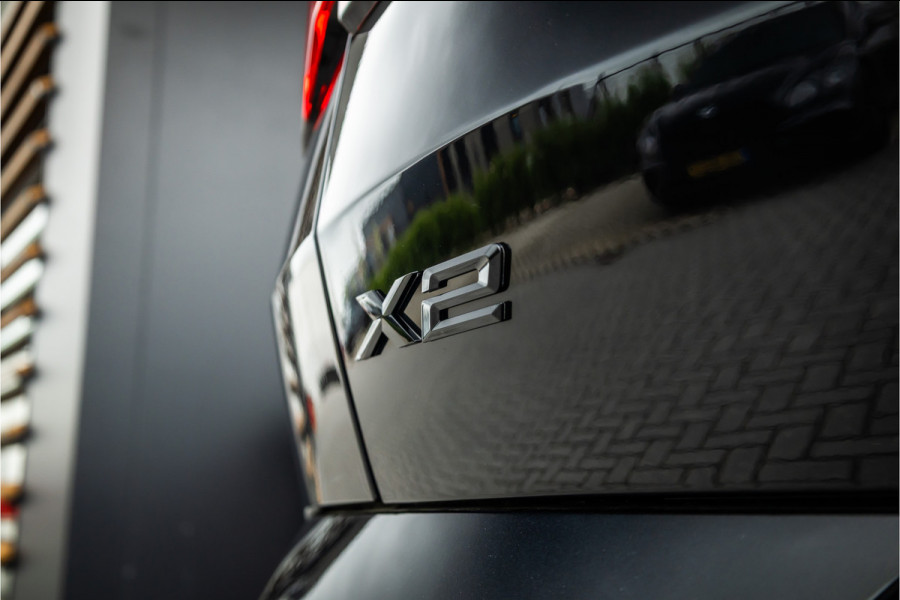 BMW X2 sDrive20i - M Sport | 360 Camera | Alcantara | Keyless