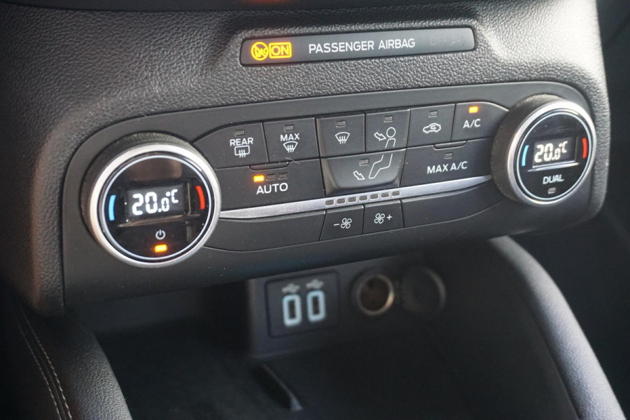 Ford FOCUS Wagon 1.0 EcoB. 155pk !! Hybrid Titanium X Business Camera|Digi-Dashboard.
