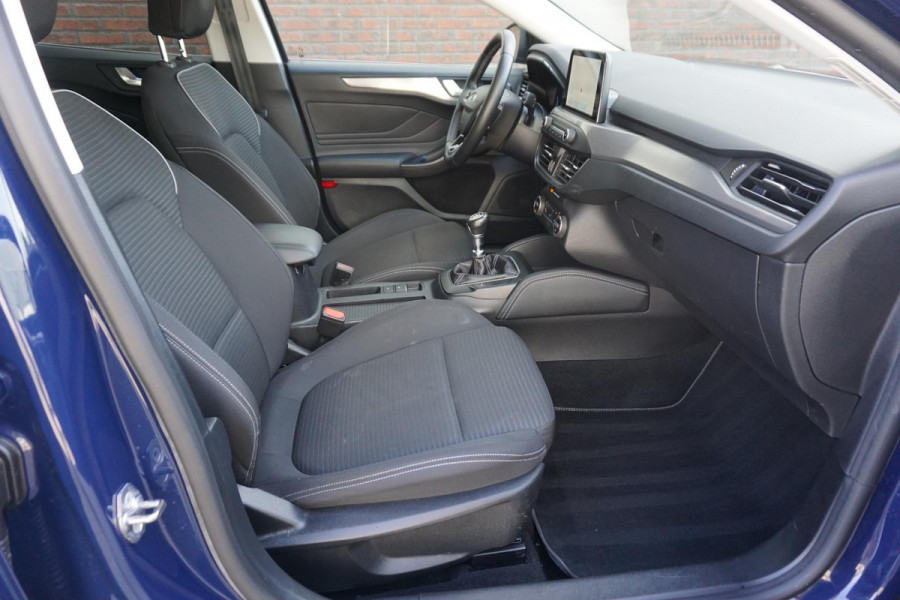 Ford FOCUS Wagon 1.0 EcoB. 155pk !! Hybrid Titanium X Business Camera|Digi-Dashboard.
