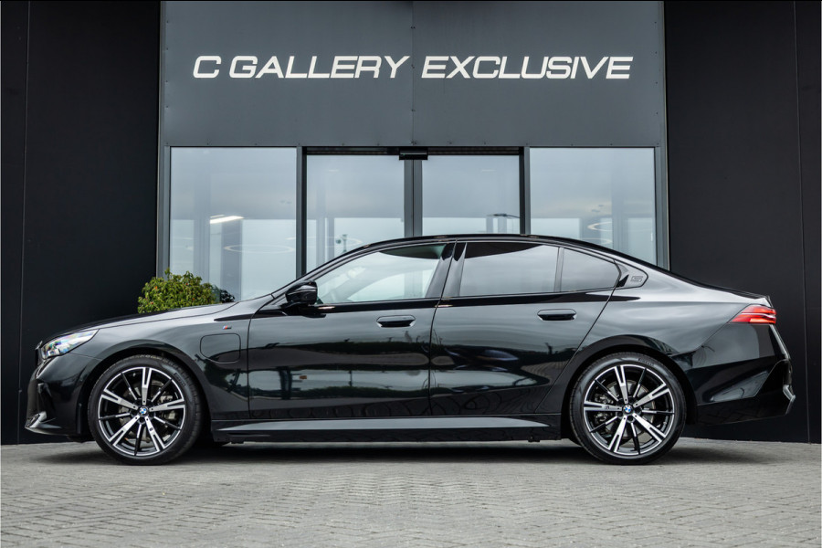 BMW 5 Serie 530e M Sport Edition - Panorama | H&K | Stoelkoeling | Memory