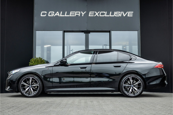 BMW 5 Serie 530e M Sport Edition - Panorama | H&K | Stoelkoeling | Memory