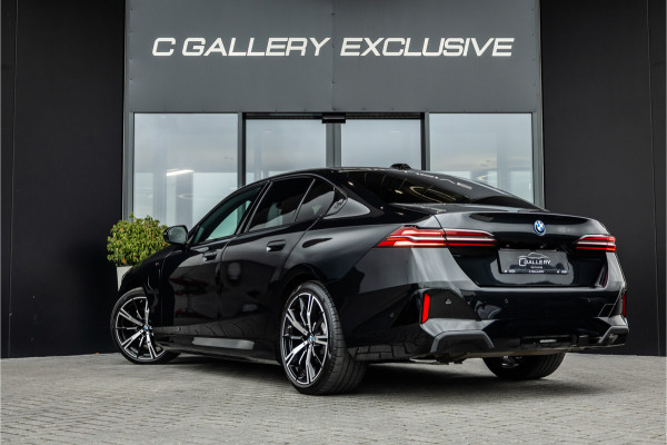 BMW 5 Serie 530e M Sport Edition - Panorama | H&K | Stoelkoeling | Memory