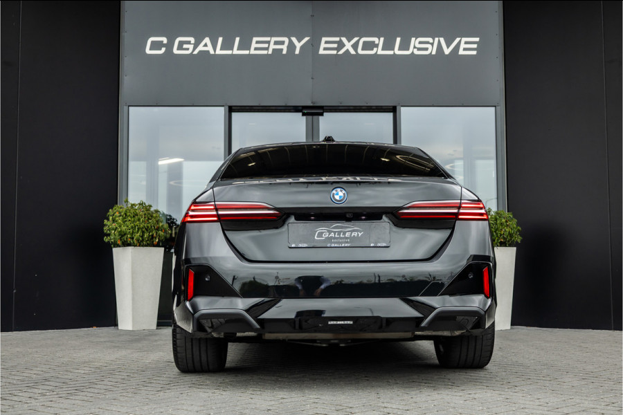 BMW 5 Serie 530e M Sport Edition - Panorama | H&K | Stoelkoeling | Memory