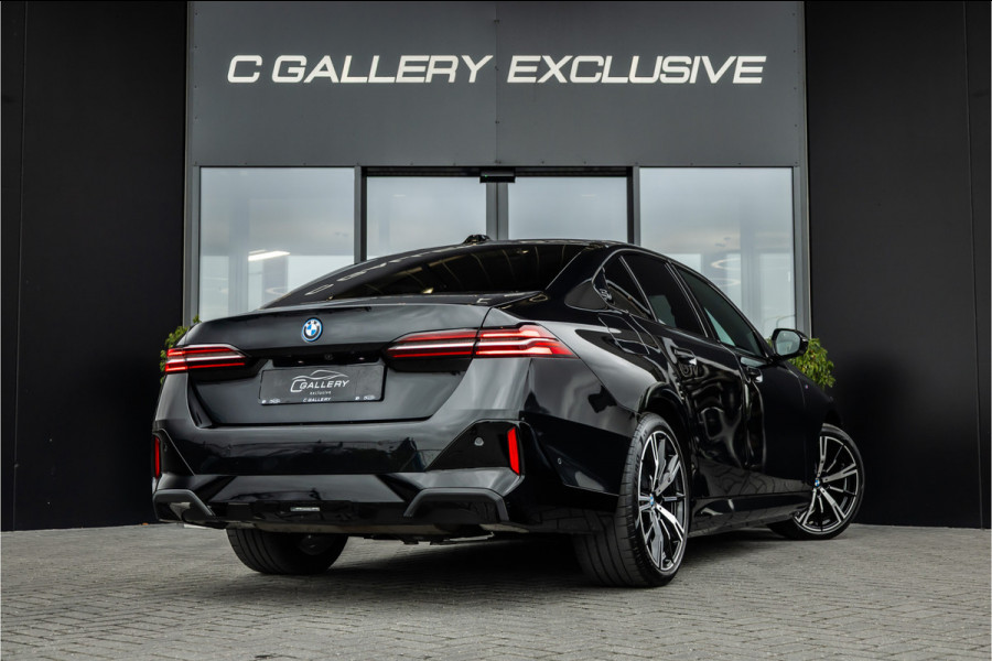 BMW 5 Serie 530e M Sport Edition - Panorama | H&K | Stoelkoeling | Memory