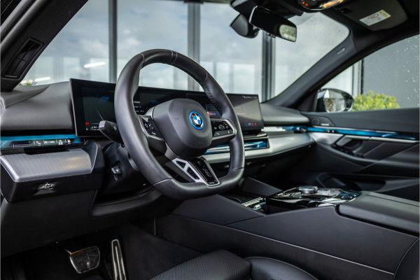 BMW 5 Serie 530e M Sport Edition - Panorama | H&K | Stoelkoeling | Memory