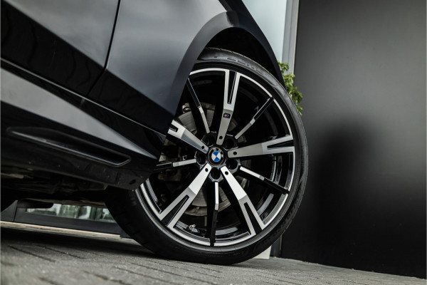 BMW 5 Serie 530e M Sport Edition - Panorama | H&K | Stoelkoeling | Memory