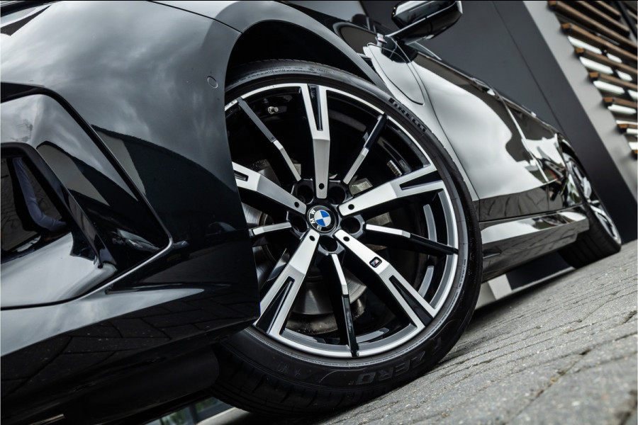 BMW 5 Serie 530e M Sport Edition - Panorama | H&K | Stoelkoeling | Memory