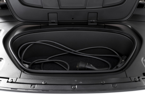Volvo XC40 Recharge Plus 70 kWh Orig. NL | Dig. Cockpit | Adapt. Cruise | Stoel-+Stuurverw. | Elek. Klep | PDC | Camera | NAV+App. Connect | ECC | LM 19" |