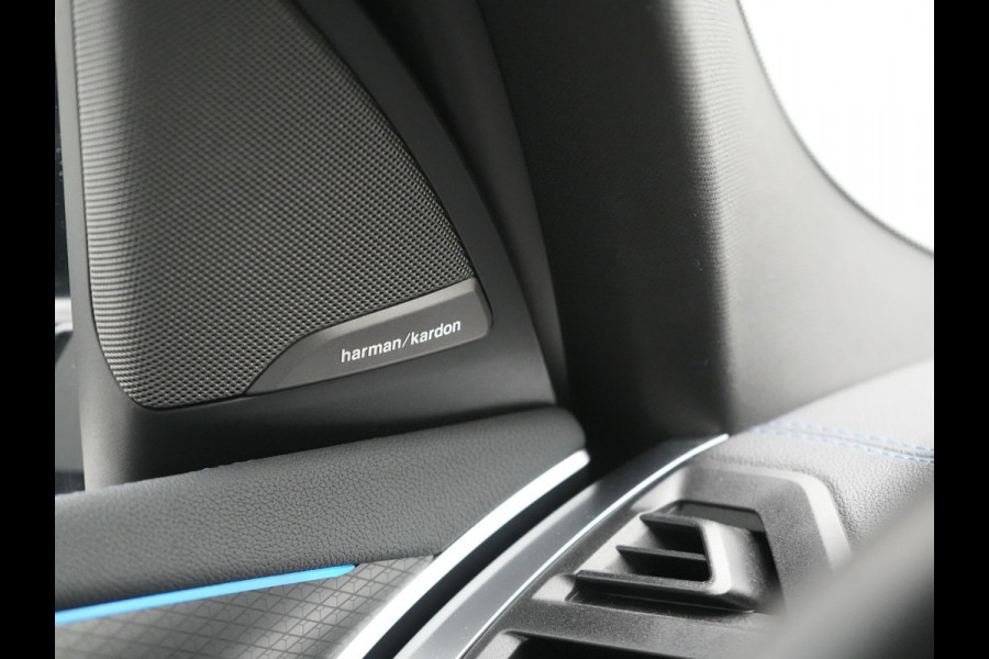 BMW iX3 M Sport 80 kWh 286pk Dealer O.H. | Trekhaak Af Fabriek | Panodak | Head Up | Adaptive Cruise | 360 Camera | Harman / Kardon | Lederen Sportstoelen Memory & Verwarmd | Laser LED | Stuur Verwarmd | Keyless | Blis | Sfeerverlichting | 20"L.M |