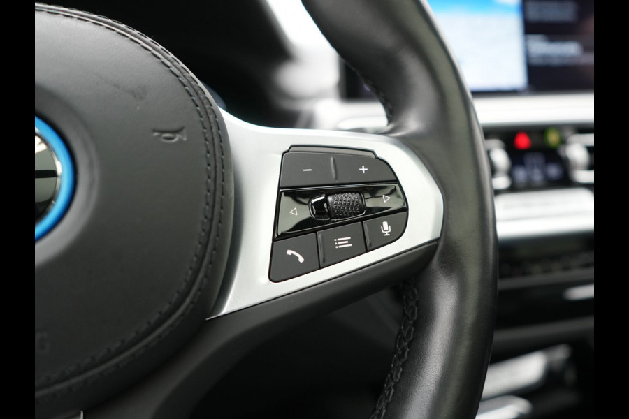 BMW iX3 M Sport 80 kWh 286pk Dealer O.H. | Trekhaak Af Fabriek | Panodak | Head Up | Adaptive Cruise | 360 Camera | Harman / Kardon | Lederen Sportstoelen Memory & Verwarmd | Laser LED | Stuur Verwarmd | Keyless | Blis | Sfeerverlichting | 20"L.M |