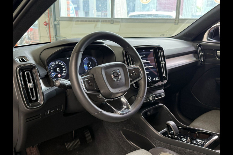 Volvo XC40 1.5 T4 Recharge Dark Plus Automaat, Camera, Stoelverwarming