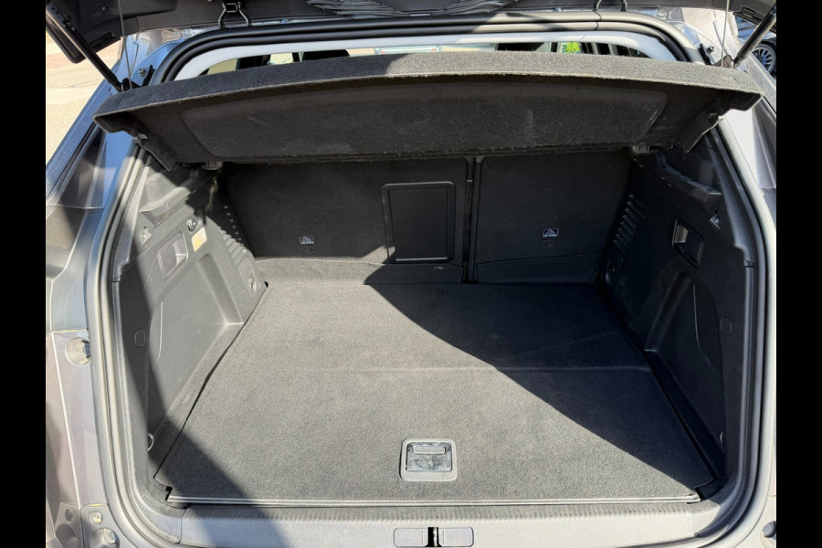 Peugeot 3008 1.6 HYbrid 225 Allure