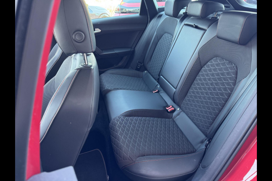 Seat Leon Sportstourer 1.5 TSI FR Business Intense NL-AUTO | TREKHAAK | CARPLAY