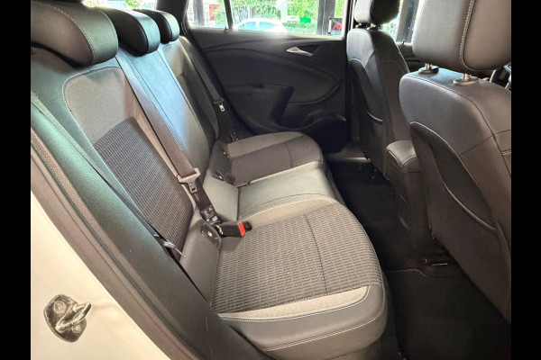 Opel Astra Sports Tourer 1.2 Design & Tech AIRCO APPLE CARPLAY PDC START/STOP CRUISE