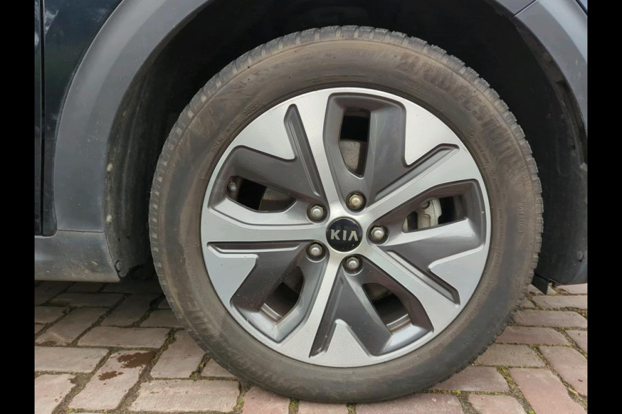 Kia e-Niro DynamicLine 64 kWh NL-AUTO | 1/2 LEDER | NAVI+CARPLAY