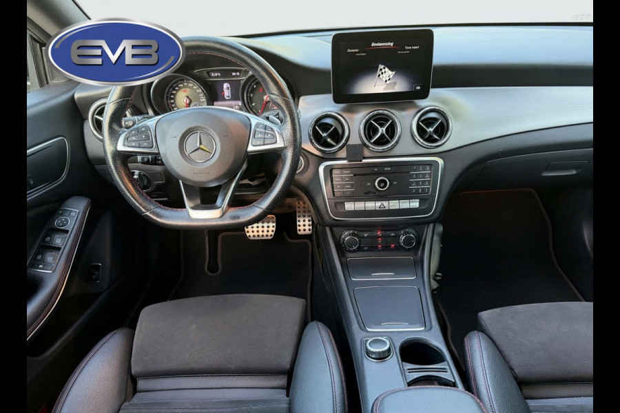 Mercedes-Benz CLA-Klasse 180 AUTOMAAT, Origineel NL auto, AMG styling Night edition, achteruitrijcamera, stoelverwarming