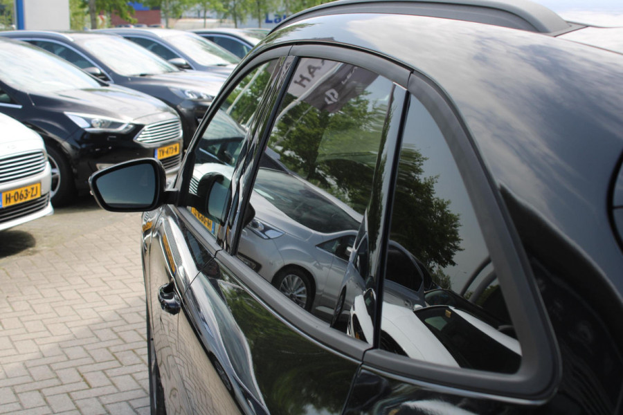 Ford Kuga 2.5 PHEV ST-Line | Wegklapbare Trekhaak | Winterpack | Camera | Climate Control | Cruise Control | Privacy Glass