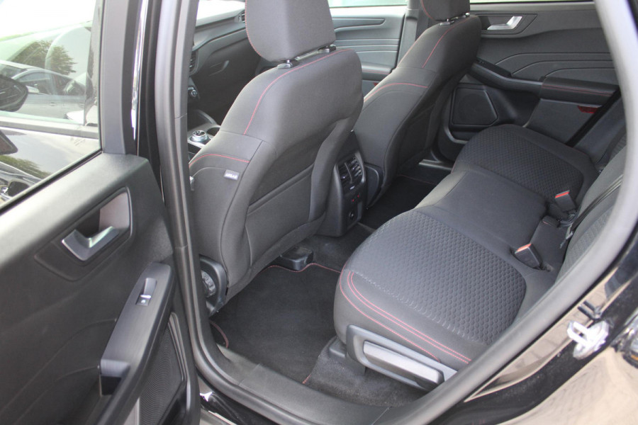 Ford Kuga 2.5 PHEV ST-Line | Wegklapbare Trekhaak | Winterpack | Camera | Climate Control | Cruise Control | Privacy Glass