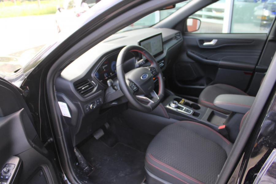 Ford Kuga 2.5 PHEV ST-Line | Wegklapbare Trekhaak | Winterpack | Camera | Climate Control | Cruise Control | Privacy Glass