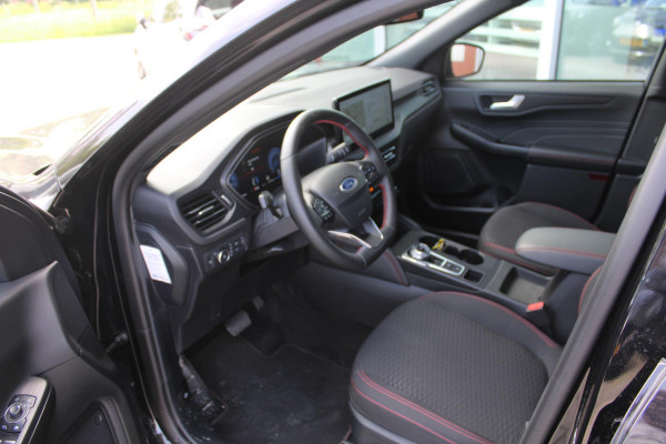 Ford Kuga 2.5 PHEV ST-Line | Wegklapbare Trekhaak | Winterpack | Camera | Climate Control | Cruise Control | Privacy Glass