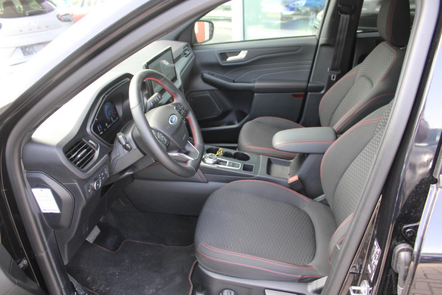 Ford Kuga 2.5 PHEV ST-Line | Wegklapbare Trekhaak | Winterpack | Camera | Climate Control | Cruise Control | Privacy Glass