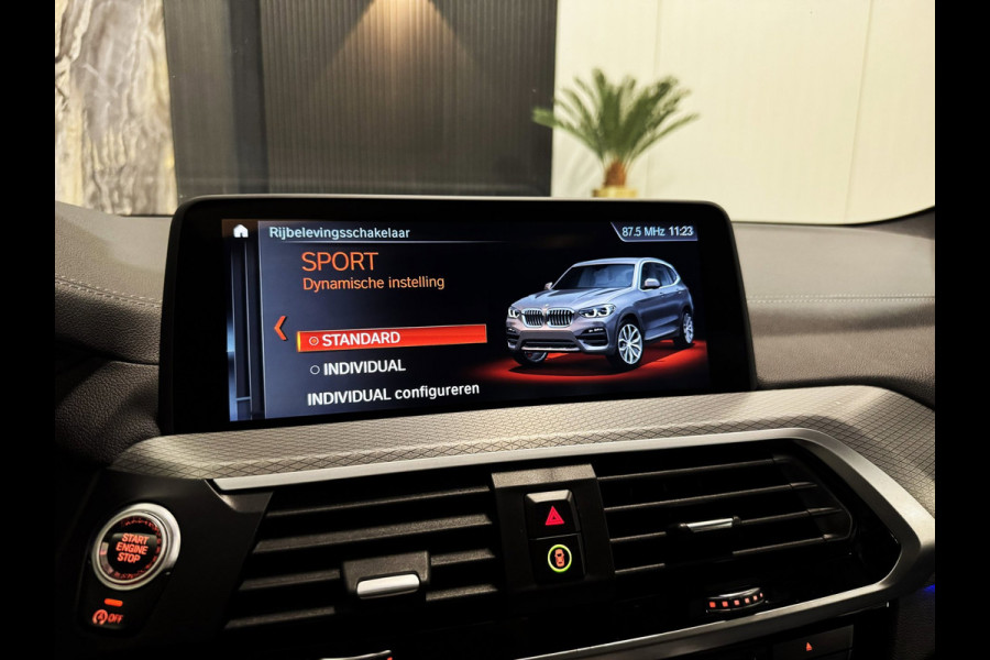 BMW X3 XDrive20i M-pakket|PANO|SFEER|LEDER|HARMAN KARDON
