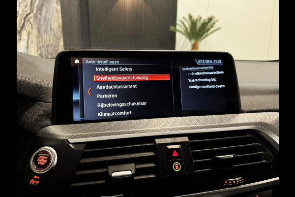 BMW X3 XDrive20i M-pakket|PANO|SFEER|LEDER|HARMAN KARDON