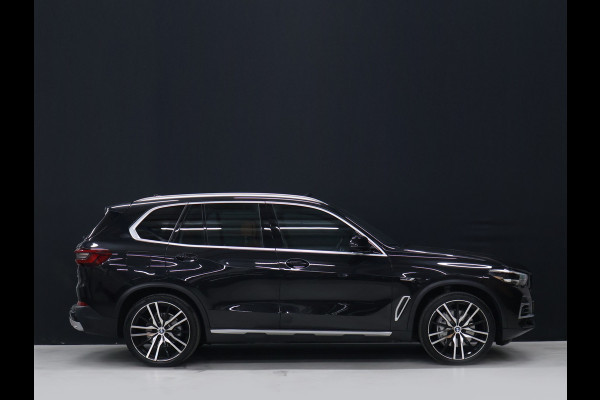 BMW X5 xDrive45e M Sport [LUCHTVERING, SCHUIFKANTELDAK, APPLE CARPLAY, MEMORY SEATS, CAMERA, ADAPTIVE CRUISE, STOELVERWARMING, ELEK. ACHTERKLEP,  NAVIGATIE, NIEUWSTAAT]