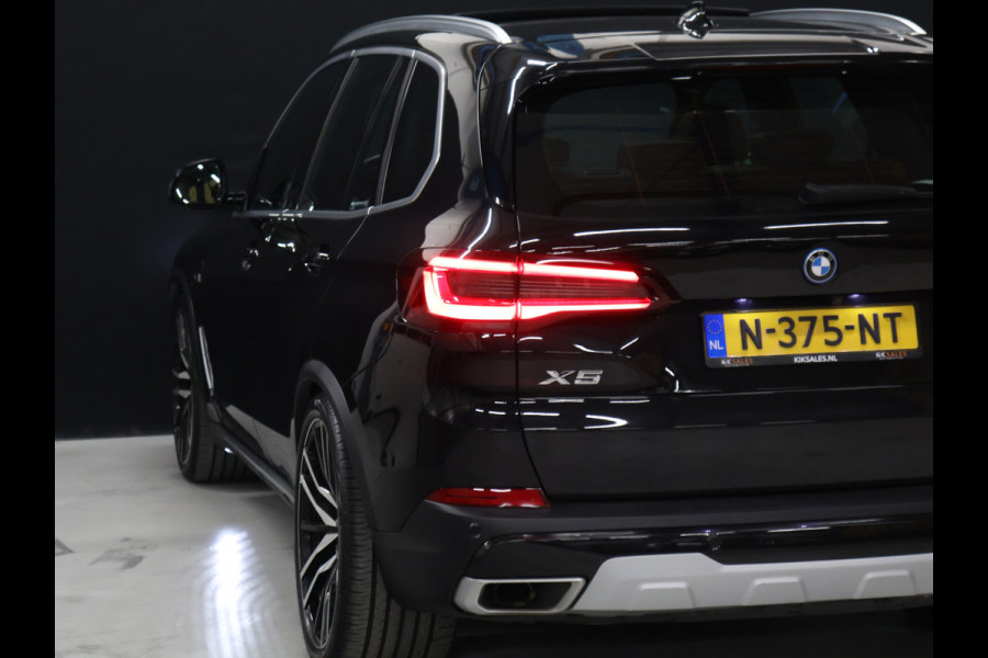 BMW X5 xDrive45e M Sport [LUCHTVERING, SCHUIFKANTELDAK, APPLE CARPLAY, MEMORY SEATS, CAMERA, ADAPTIVE CRUISE, STOELVERWARMING, ELEK. ACHTERKLEP,  NAVIGATIE, NIEUWSTAAT]