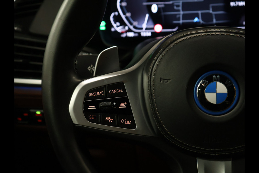 BMW X5 xDrive45e M Sport [LUCHTVERING, SCHUIFKANTELDAK, APPLE CARPLAY, MEMORY SEATS, CAMERA, ADAPTIVE CRUISE, STOELVERWARMING, ELEK. ACHTERKLEP,  NAVIGATIE, NIEUWSTAAT]