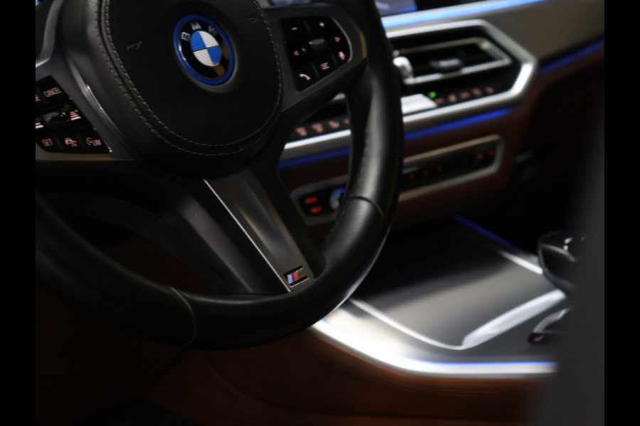 BMW X5 xDrive45e M Sport [LUCHTVERING, SCHUIFKANTELDAK, APPLE CARPLAY, MEMORY SEATS, CAMERA, ADAPTIVE CRUISE, STOELVERWARMING, ELEK. ACHTERKLEP,  NAVIGATIE, NIEUWSTAAT]