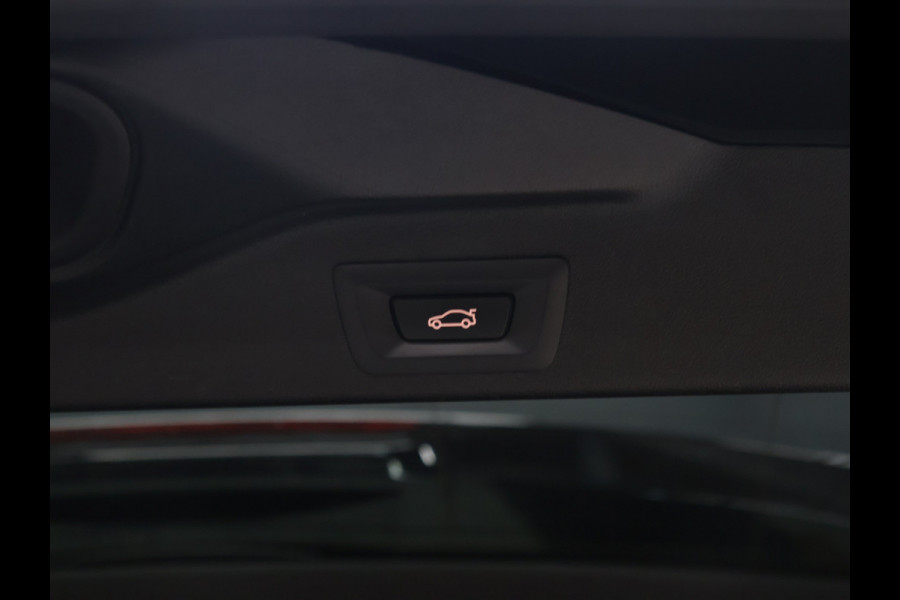 BMW X5 xDrive45e M Sport [LUCHTVERING, SCHUIFKANTELDAK, APPLE CARPLAY, MEMORY SEATS, CAMERA, ADAPTIVE CRUISE, STOELVERWARMING, ELEK. ACHTERKLEP,  NAVIGATIE, NIEUWSTAAT]