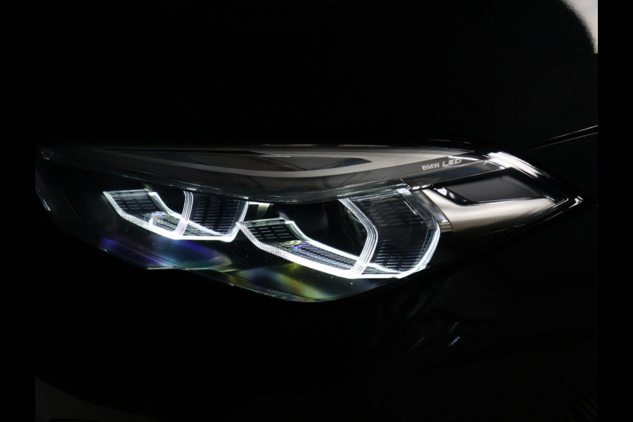 BMW 2 Serie Gran Coupé 218i High Executive [STOELVERWARMING, CAMERA, PDC V+A, CRUISE CONTROL, VOL LEDER, NAVIGATIE, NIEUWSTAAT]