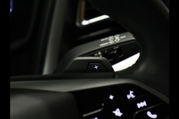 Audi Q4 e-tron 40 Advanced edition 77 kWh [ADAPTIVE CRUISE, CAMERA, SONOS AUDIO INSTALLATIE, TREKHAAK, APPLE CARPLAY, SFEERVERLICHTING, STOELVERWARMING, ELEK.. ACHTERKLEP, NAVIGATIE, NIEUWSTAAT]