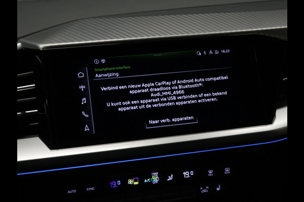 Audi Q4 e-tron 40 Advanced edition 77 kWh [ADAPTIVE CRUISE, CAMERA, SONOS AUDIO INSTALLATIE, TREKHAAK, APPLE CARPLAY, SFEERVERLICHTING, STOELVERWARMING, ELEK.. ACHTERKLEP, NAVIGATIE, NIEUWSTAAT]